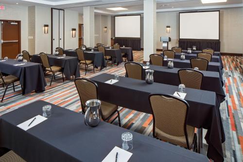 Hilton Nashville Airport - image 29