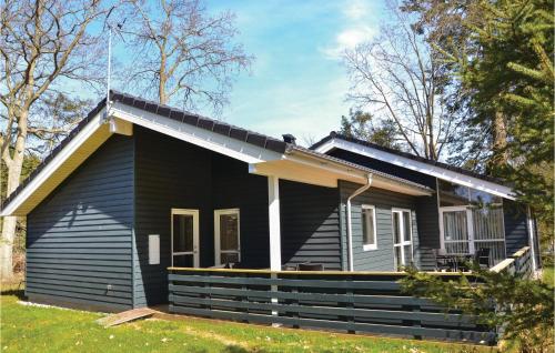 Three-Bedroom Holiday Home In Grasted · Græsted