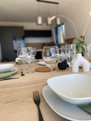 Maison neuve vue panoramique sur la mer 6 pers a Crozon in Crozon