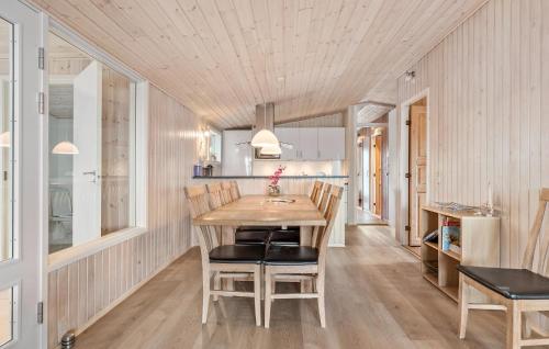 Konyha, Gorgeous Home In Thisted With Sauna in Thisted