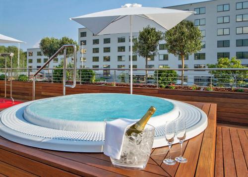 Perla Resort & Entertainment - image 2