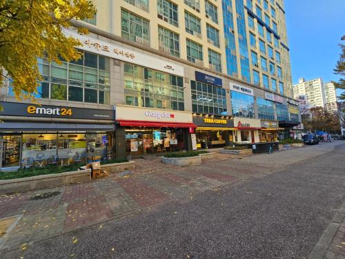 富川 Bucheon Sinjung-dong Station High Floor View Lovely House 单人房 餐厅