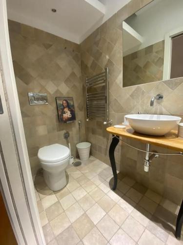 Esquilino Apartment near Colosseum Metro Termini, Řím (fotografie 3)