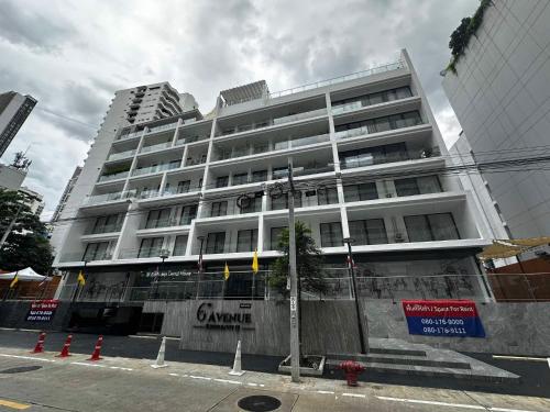 Sixth Avenue Sukhumvit, BTS Asoke&Nana, MRT (306)