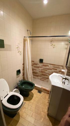 Standard Double Room image 3