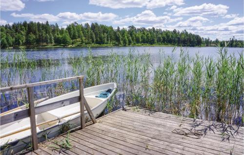 Viesnīcas āriene, 3 Bedroom Lovely Home In Gallstad in Holmared