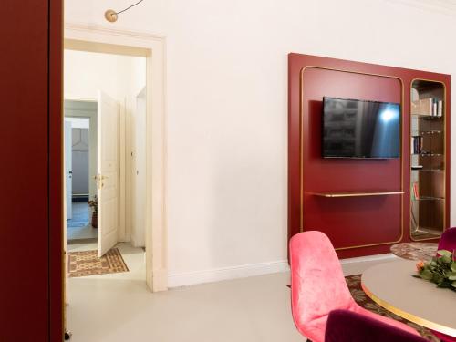 Scene Suites Apartments - image 5
