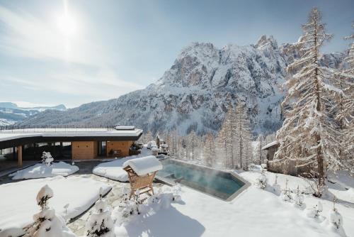 Kolfuschgerhof Mountain Resort 5