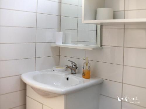 Apartment Velini - image 4