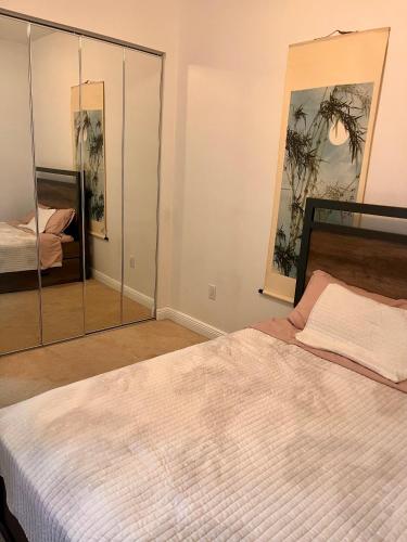 Fort Lauderdale Oasis private rooms in shared house in Fort Lauderdale, USA