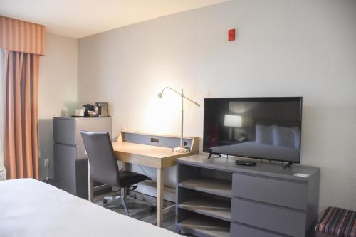Country Inn & Suites By Radisson Bloomington-Normal West, IL in Bloomington, USA
