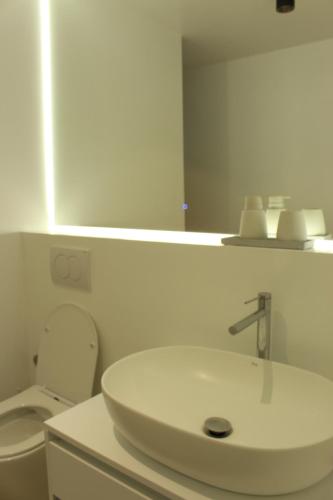 Modern Penthouse in Sarajevo with Cozy Floor Heating Modern Penthouse in Sarajevo with Cozy Floor Heating