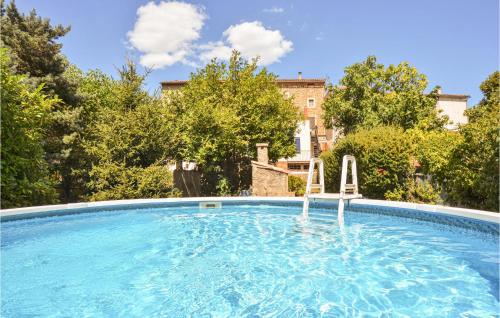 . Lovely Apartment In St Florent S, Auzonnet