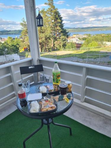 Vistas, Room In Handsome Haven House in Gjovik City Center