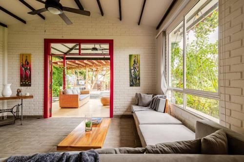 Casa cafetera en Pereira con Jacuzzi y 5 habitaciones in Mundo Nuevo