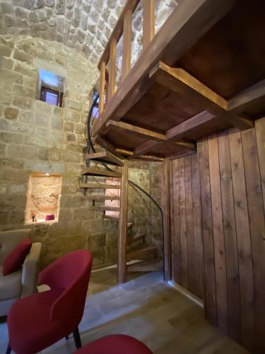 Nina s House Charming Loft in 700-Year-Old Gem in heart of Byblos in 바이블로스(즈바일)