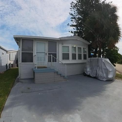 Beachcombers Bliss N920 in Jensen Beach, USA