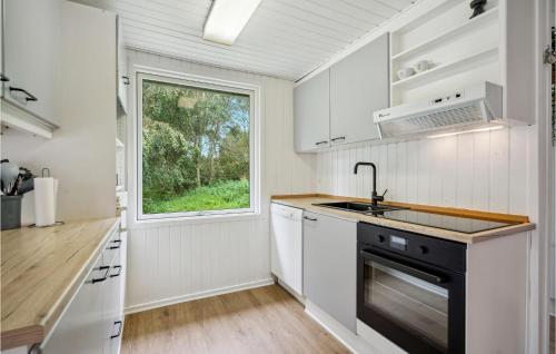 kuhinja, Holiday Home Fyrvej Rømø Iii in Bolilmark