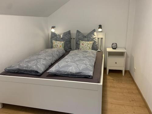 Ferienwohnung Waldblick in 洛因