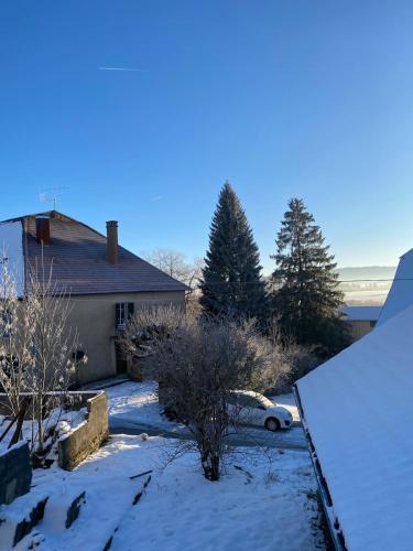 Kilátás, T2 - 48m2 - La Ferme à Dédé (T2 - 48m2 - La Ferme a Dede) in Pontarlier
