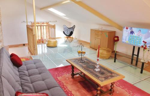 Beautiful Home In St-Andre-Dolerargues in Lussan