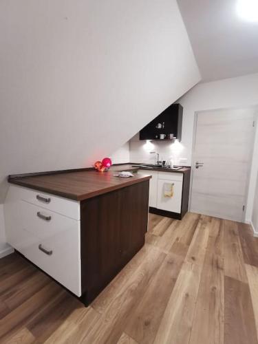 95qm Dachgeschoss für 1 bis 4 Personen - Alte Bäckerei - Neubaustandard (95qm Dachgeschoss fur 1 bis 4 Personen - Alte Backerei - Neubaustandard) in Bad Laasphe