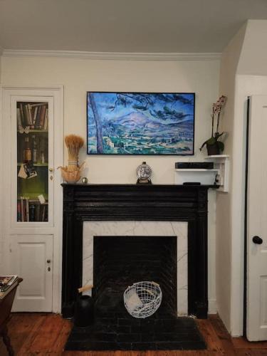 Historic Home With Free Parking In Quiet, Convenient in Philadelphia, USA