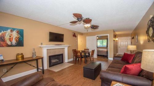 Gatlinburg Chateau Condo 107 in Gatlinburg, USA