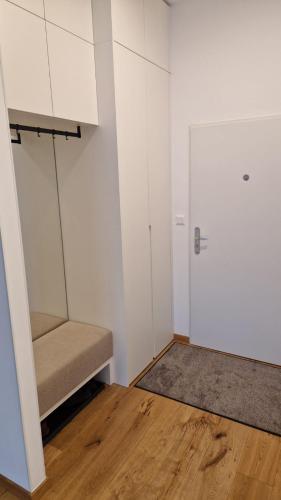 Kesselbauer Apartment near Prezident Palace, Bratislava (photo 10)