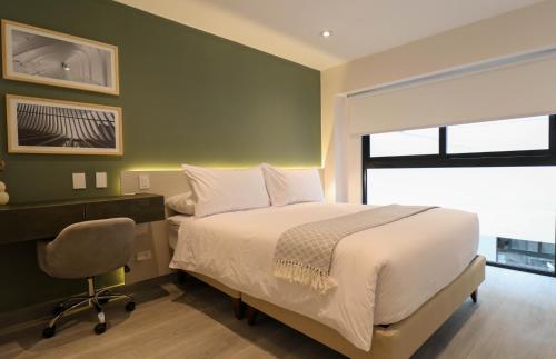Two-Bedroom Deluxe Apartment with Balcony image 10
