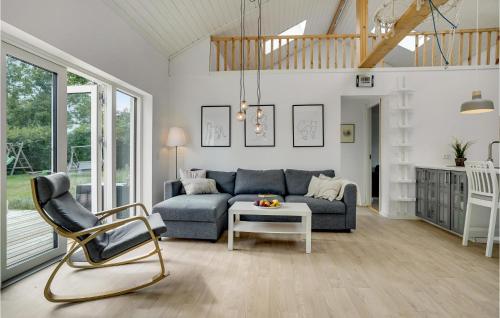 3 Bedroom Gorgeous Home In Lundby in Lundby