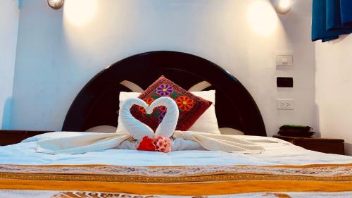 Double or Twin Room image 3