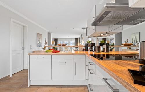 Kitchen, Unendliches Blau in Olpenitz