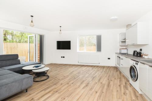 THE SUITES INN HOTEL IN DUDLEY-BIRMINGHAM in ดัดลีย์