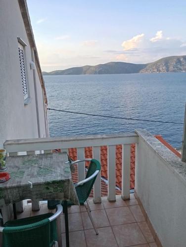 Apartments Ivo - 20m from the sea