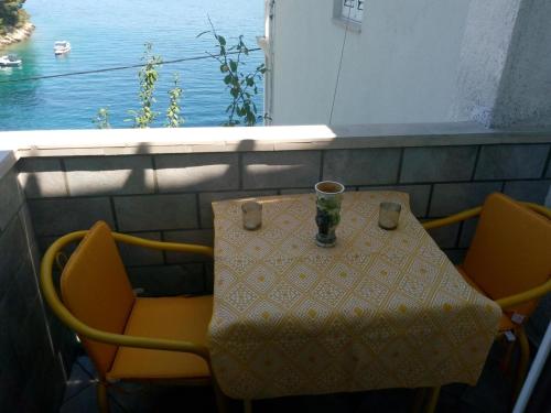 One-Bedroom Apartment with Terrace