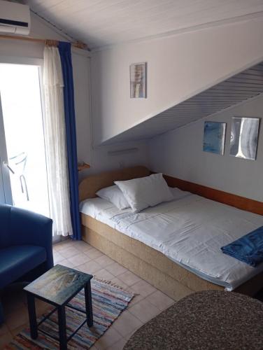 One-Bedroom Apartment - Second Floor image 6