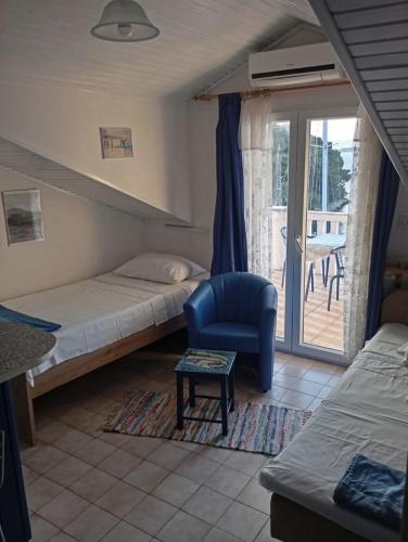 One-Bedroom Apartment - Second Floor image 4