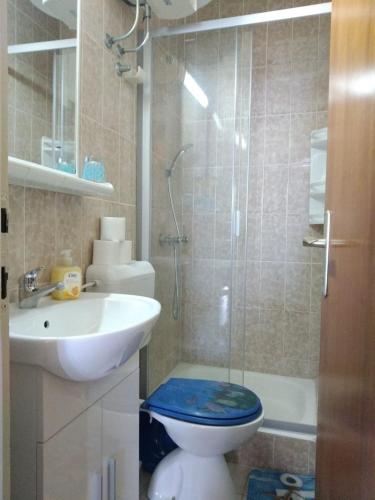 One-Bedroom Apartment - Second Floor image 1