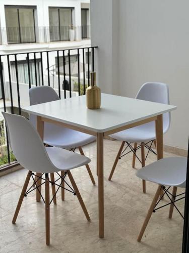36 2 chambres luxueux corniche 5 min, Casablanca (photo 7)