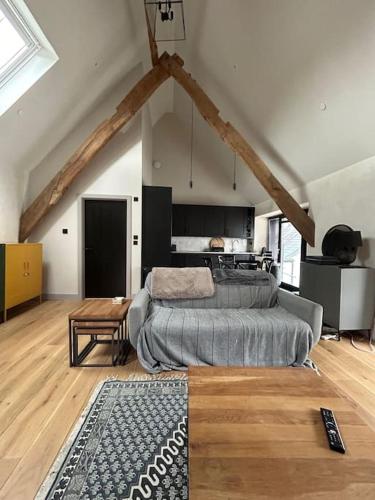Konyha, 2 Cruck Cottage, Cowbridge in Cowbridge