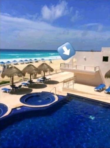 Ocean view front beach villa