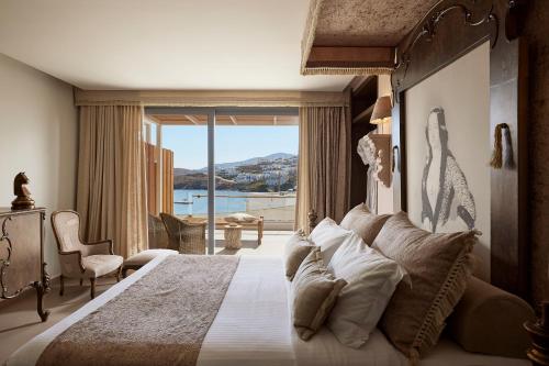 Kythnos Bay Hotel in Loutra (Kythnos)