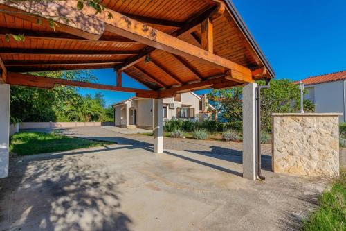 Family friendly house with a parking space Privlaka Zadar - 23633 - image 2