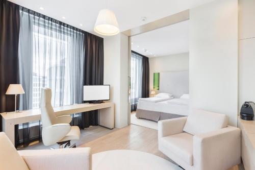 1 queen bed