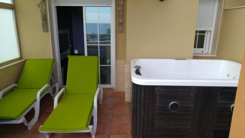 Létesítmények, Hotel Miraya Beach in Torre Del Mar