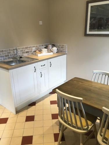 Greyhound Inn Wilton - image 12