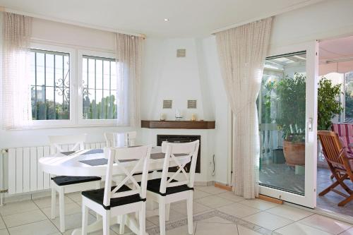 Villa Costa Del Sol - image 10