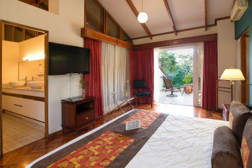 Apartotel & Suites Villas del Rio in San Rafael