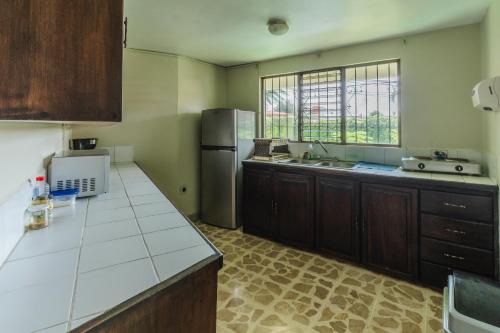 Kitchen, Las Carmelas, Airport Juan Santamaria, Alajuela, San Jose in Alajuela